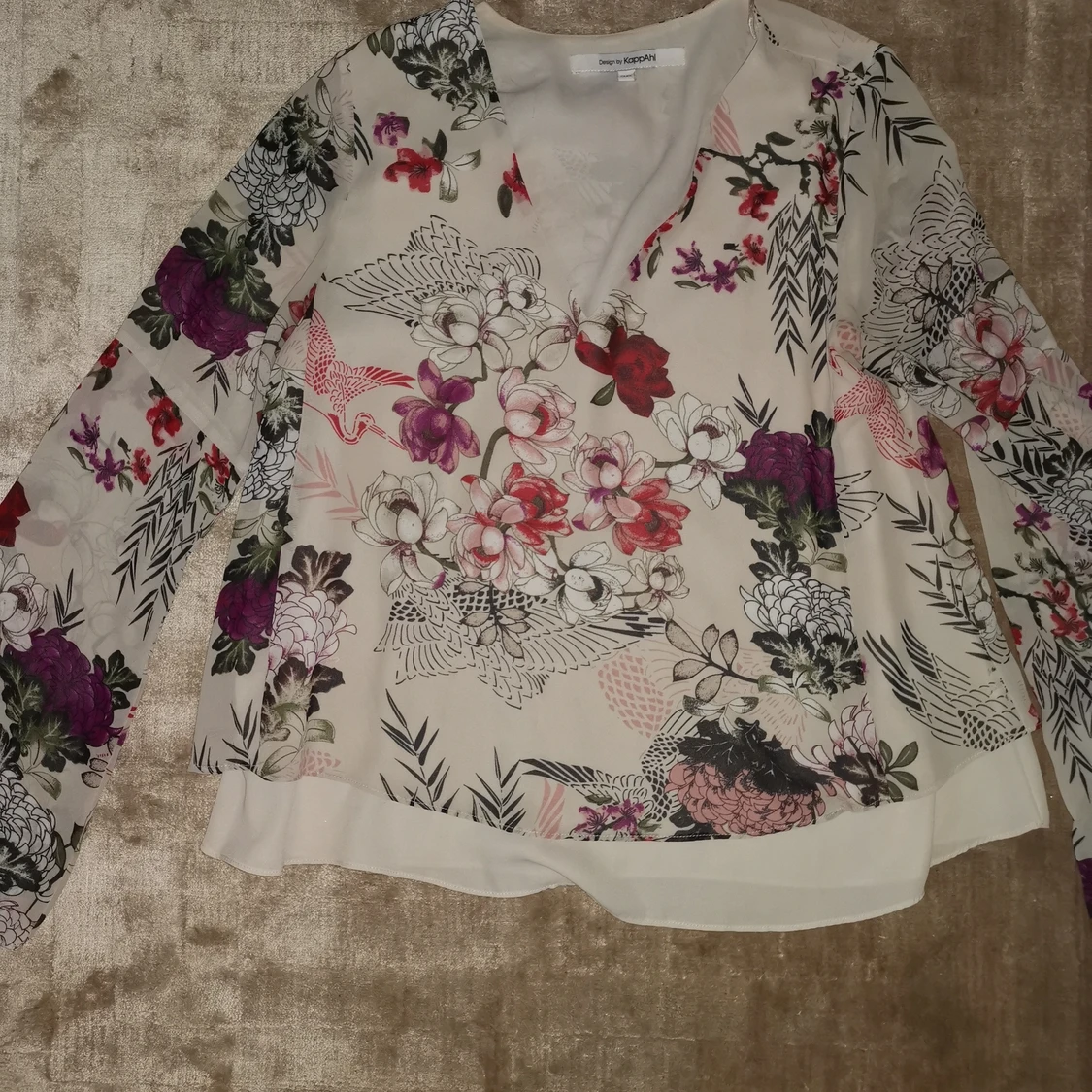 Beige blommig blus från kappahl st 36 - 91