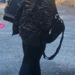 Vinterjacka  - Snygg jacka från hm, nyskick 