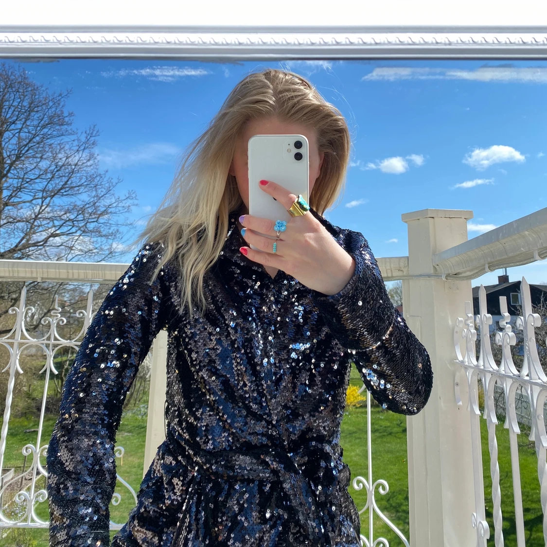 Glittrig blazer från NA-KD - 90