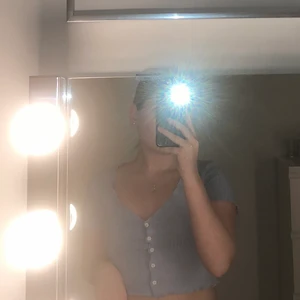 Ljusblå topp stl s  - En jätte fin ljusblå topp från shein i stl s använd 1 gång 