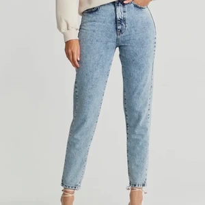 Ljusblå jeans - Ljusblå jeans från Gina tricot, storlek 36, knappt andvända