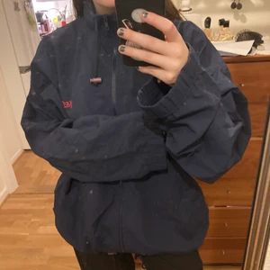 Vindjacka - Fin blå vindjacka!