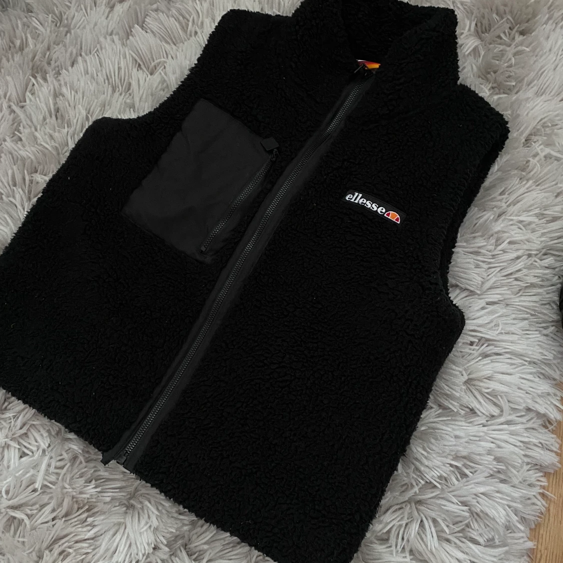 Pile väst från Ellesse 