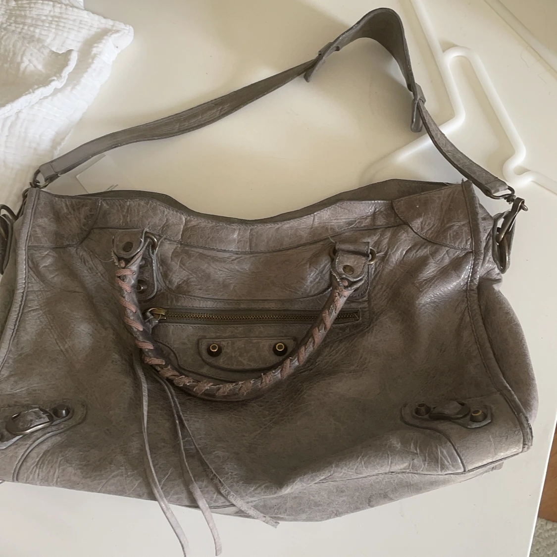 Balenciaga väska - 90