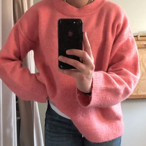 Stickad - Rosa stickad tröja från nakd i storlek S, köpare står för frakt:)