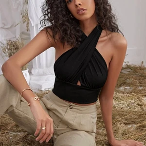 Shein topp💕 - Superfin till ex fest eller vardag, råkade köpa 2 så den är oanvänd🥰