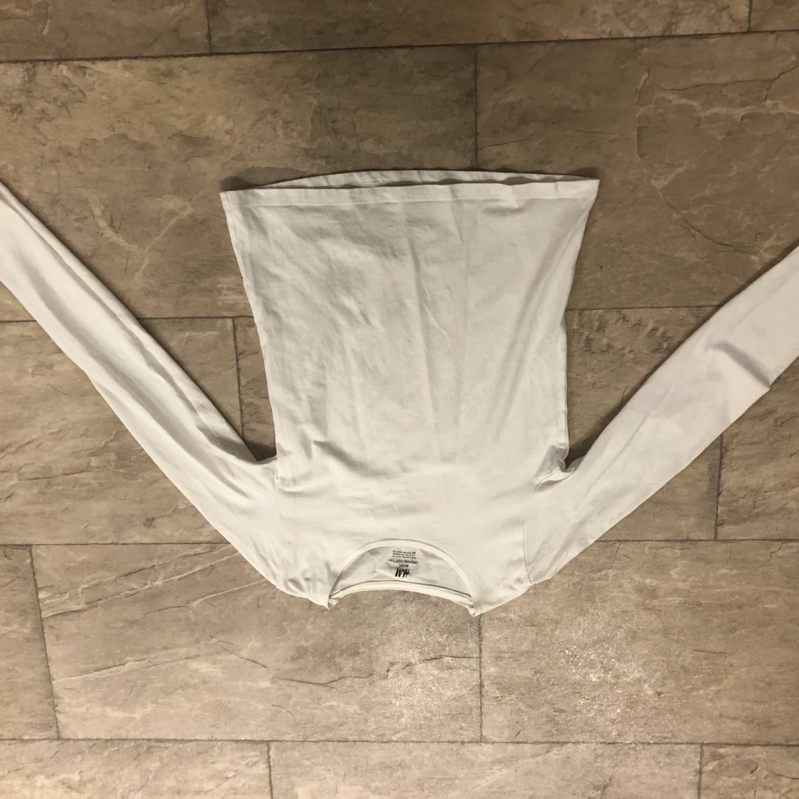 Vit långärmad tröja