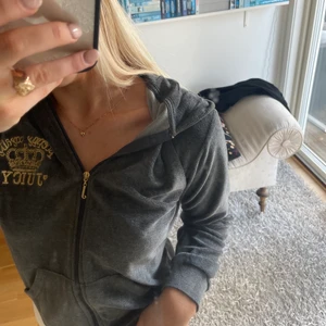 Tröja - Mysigaste och skönaste (!!!) koftan från juicy couture🖤 Sparsamt använd 