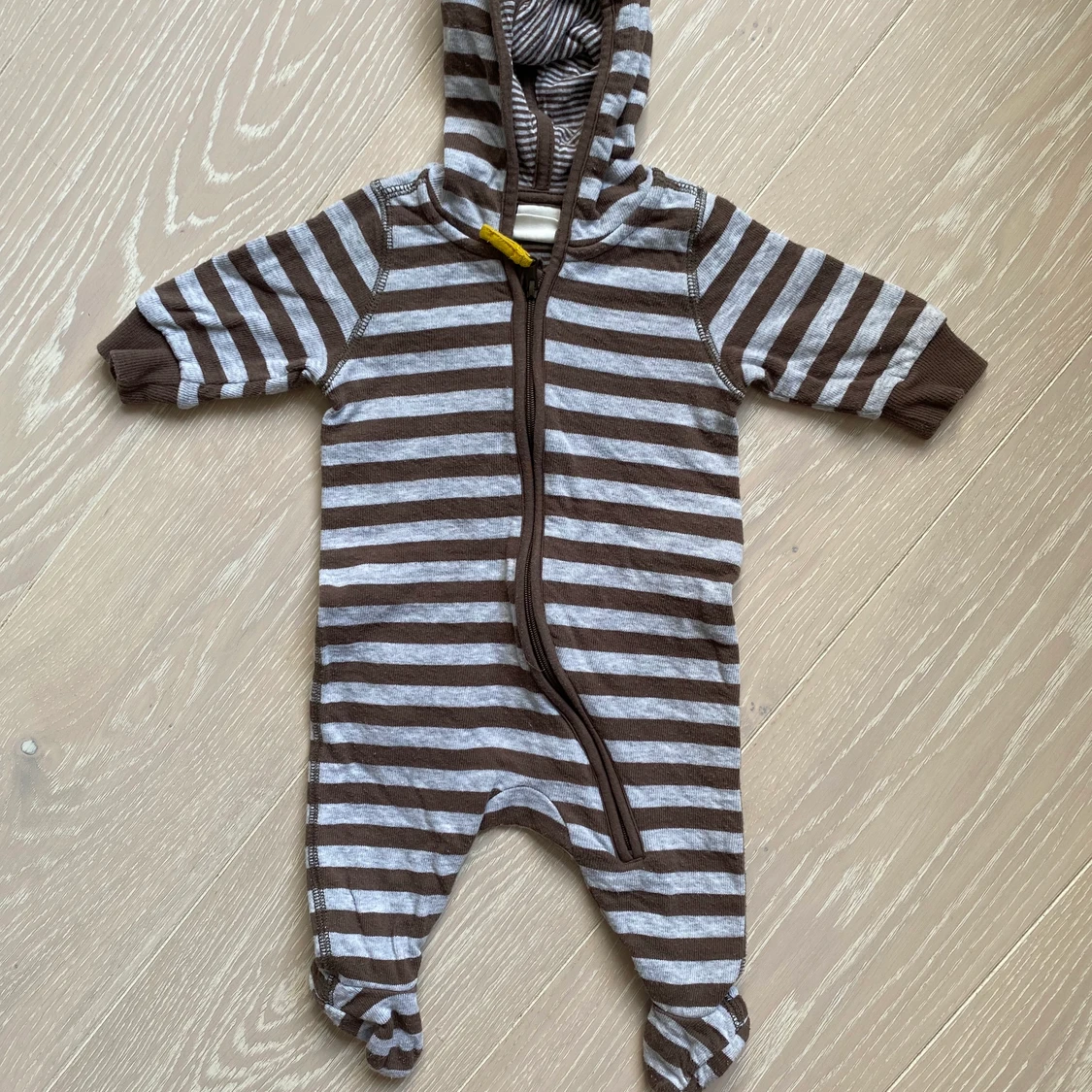 Jumpsuit från H&M storlek 56  - 90