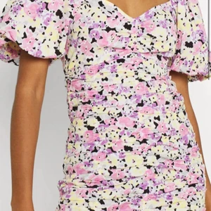 Klänning - Supersöt klänning Gina , st s, 