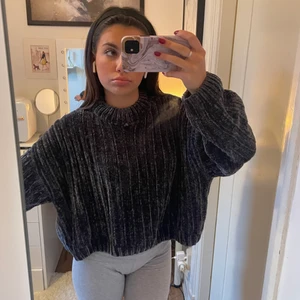 Stickad tröja - Skitmysig stickad tröja från monki❤️‍🔥