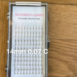 Fransförlängning  - Färdiga fransar för fransförlängning. 40kr. Köparen står för frakt