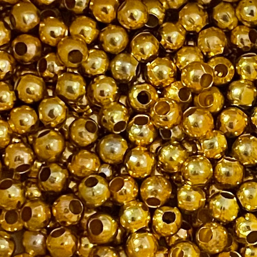 Fina metallpärlor i guld på ca 4-5mm!💗 Finns rätt många! 25 stycken för 10kr + frakt!💗❤️. Övrigt.