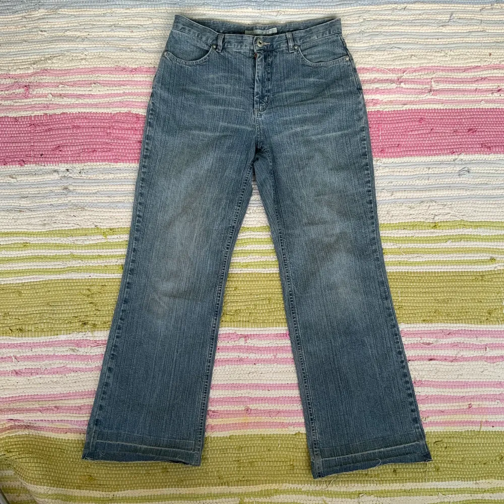 Asnajs randiga jeans, storlek 38. Midrise. Jeans & Byxor.