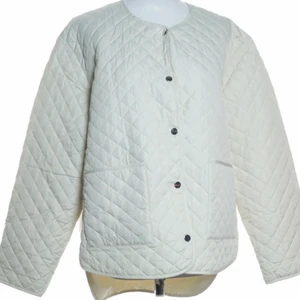 Vårjacka Ginatricot  - Vårjacka från Ginatricot nyskick, storlek large men passar en större medium. 