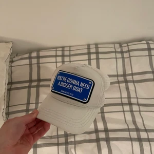 John hatter  - Säljer min vita John hatter keps