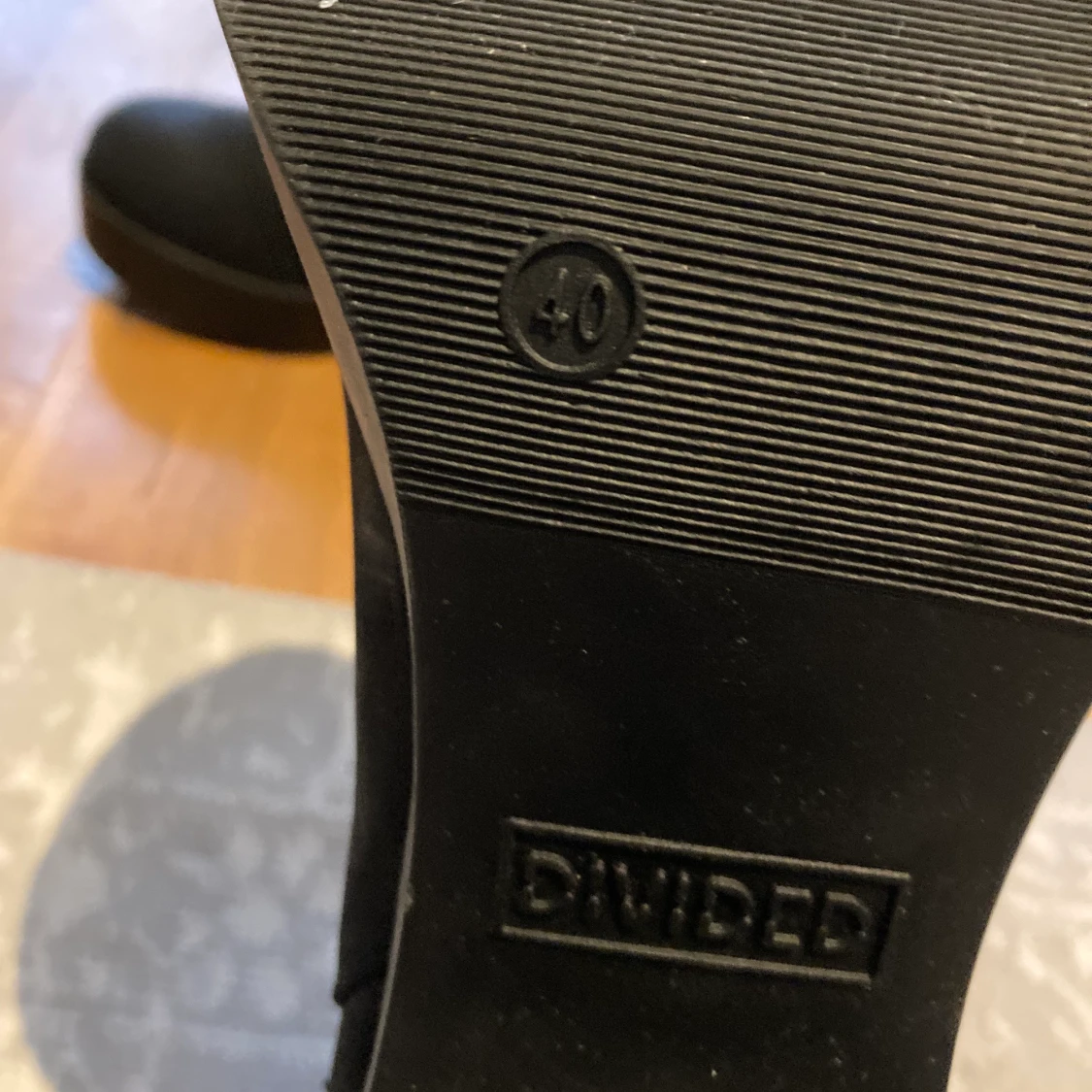 H&M divided stövlar 40 - 90