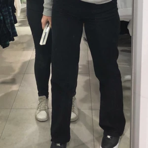 Madlady jeans - Intressekoll på dessa jeansen längd 169-176 storlek 34 nya kostar 550kr