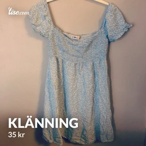 Klänning  - Klänning 