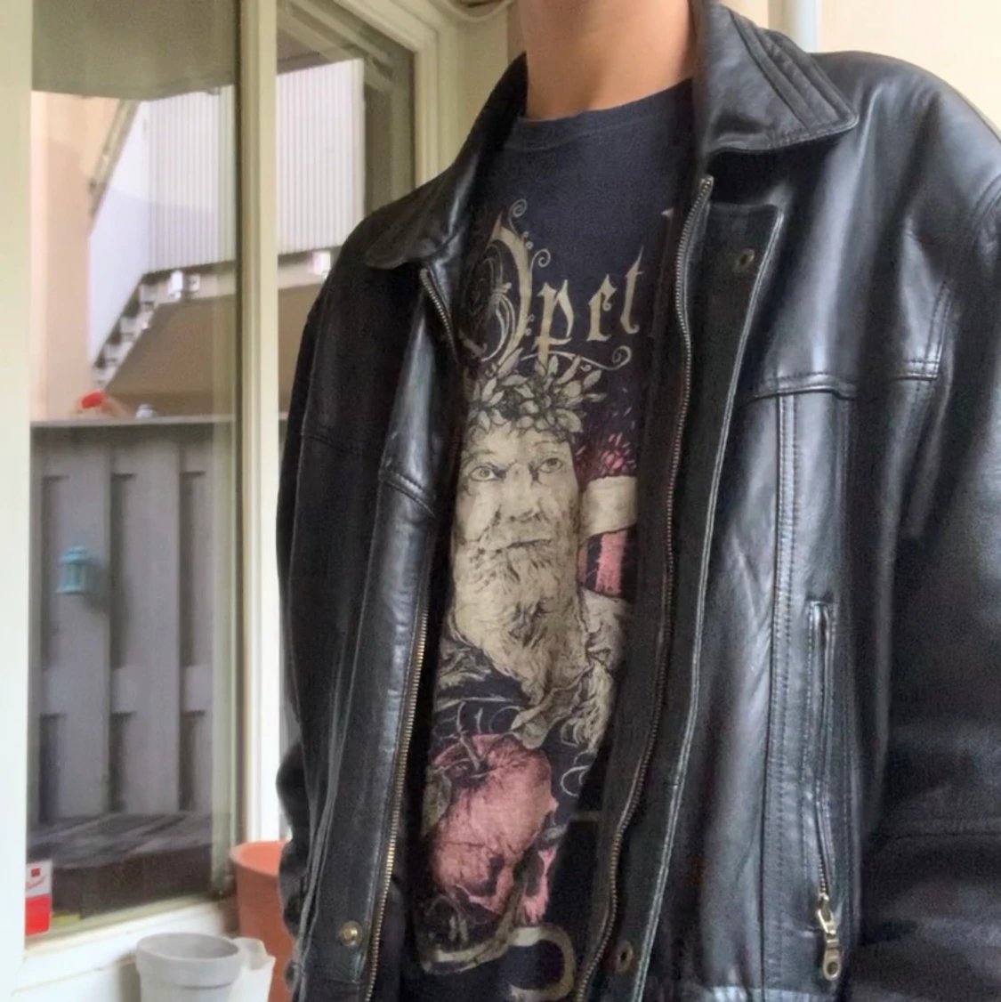 Svart lång skinnjacka - 91