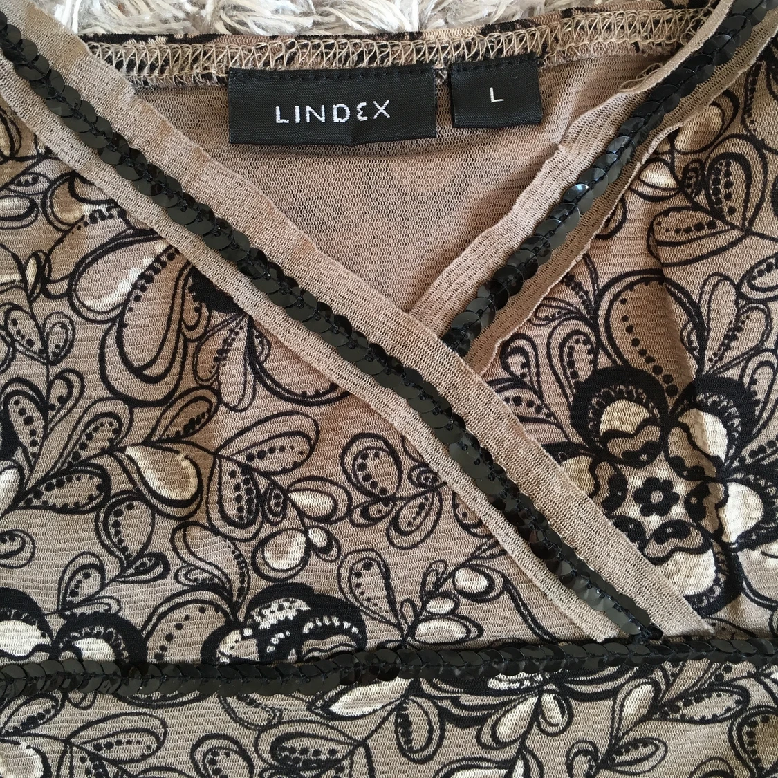 Topp med mönster  - 90