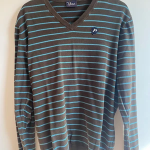 Peak performance. Gamla modell - Det är XXL men mycket mindre i passform 