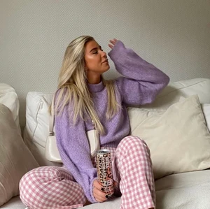 Lila tröja - Jätte fin tröja från AFJ x nakd (slutsåld)💕