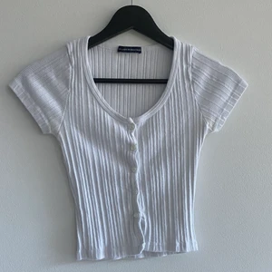 brandy melville tröja - jättesöt tröja💕💕 nyskick