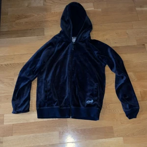 fleecetröja - Dom är aldrig använda 