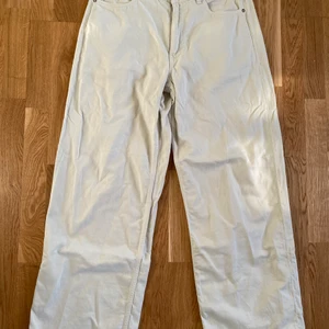 Our legacy byxor - fullcuts i storlek 40 passar 46/48 herr