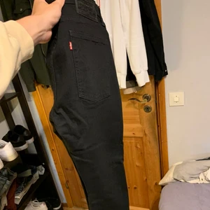 Jeans Levis 510 - Väldigt lite använda, storlek 32/30