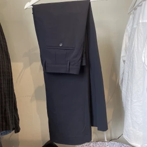 Acne studios byxor - Acne studios Terrence tech SS14, storlek 50/L, använda fåtal gånger, inga flaws 9/10, säljs pga för korta 