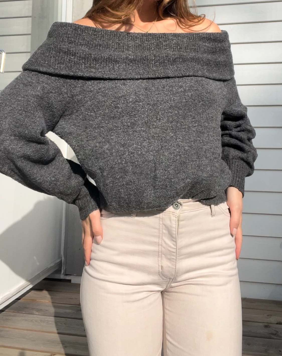 Grå offshoulder tröja från H&M 