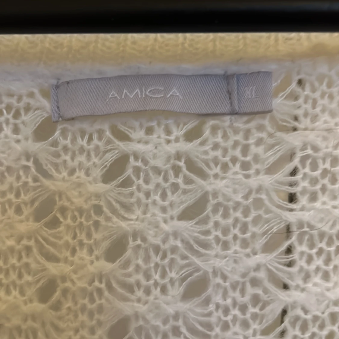 Genomskinlig stickad tröja - 1