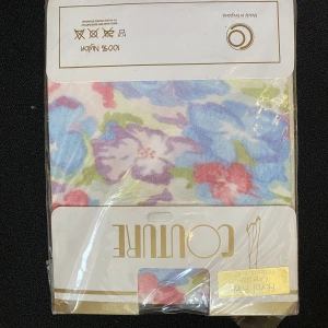 vintage strumpbyxor  - vintage nylon floral  print design hosiery collection