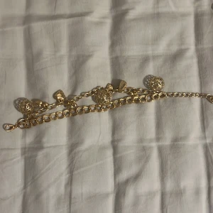 Armband  - Fint från SHEIN  stor för mig men snygga  