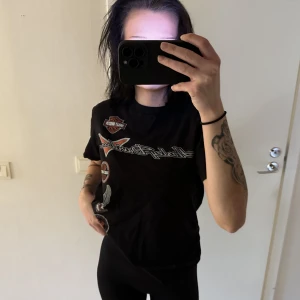 Harley Davidson tshirt - cool HD tshirt i storlek S , fint skick