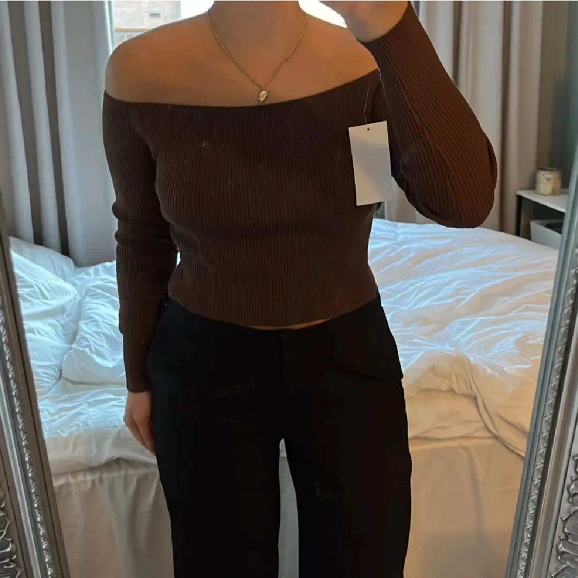 Brun off-shoulder tröja NA-KD  - 91