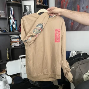 japansk crewneck  - japansk crewneck 