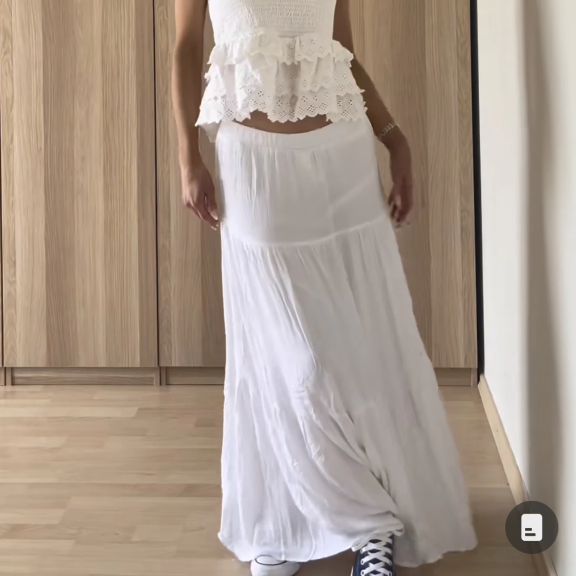 Strandivarius kjol - 90