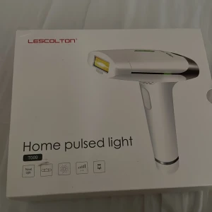 Laser  - Här är en jätte bra laser för er som vill få bort hår för ett rimligt pris, har testat den bara och tycker den e bra!❤️ men dax att någon annan får ta del av denna lasern!💕