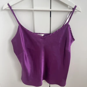 Linne - Snyggt flowy vardagslinne i petite passform. Mycket bra skick