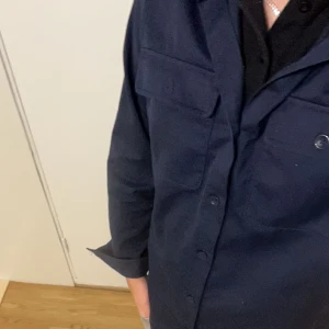  overshirt från Jack&Jones - Använd fåtal gånger och i superskick 9/10.  perfekt nu till våren