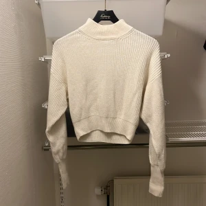 Stickad tröja - Fin stickad tröja från NA-KD i storlek XS. 