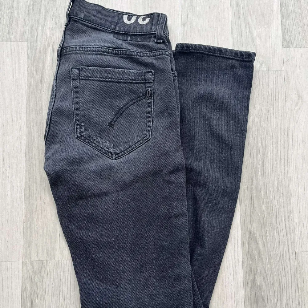 Dondup jeans  Size 30 Cond good . Jeans & Byxor.
