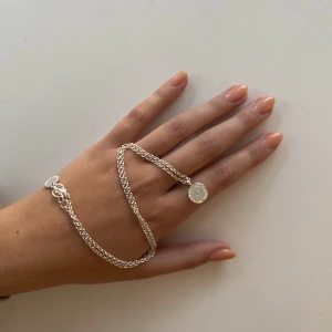 Halsband från SNÖ - Fint halsband från Snö of Sweden. 