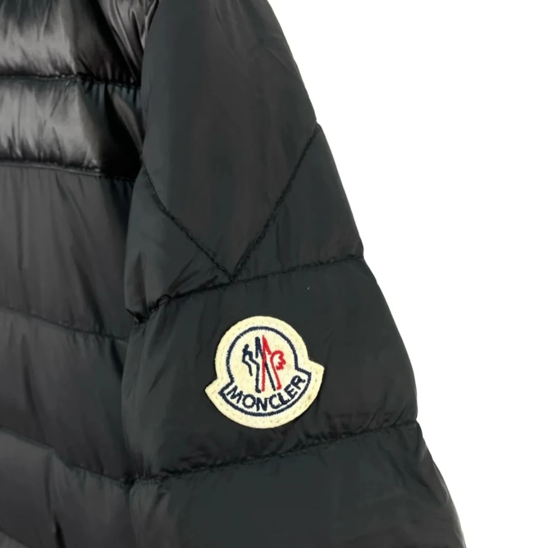 Moncler Daniels - M (2) - 90