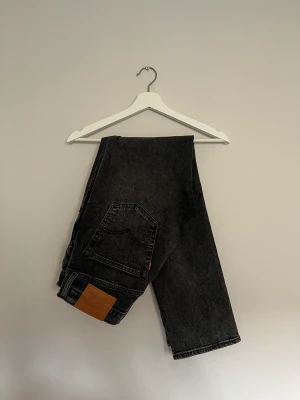 Levis jeans - Svarta Levis jeans