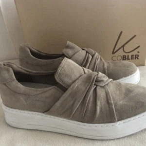 Skor - Bra skick, nypris 1000kr😍❤️