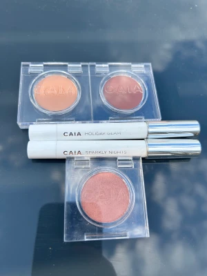 Caia smink!  - Säljer allt för 300kr Ögonskuggor-80kr/st Pennnan-55kr/st